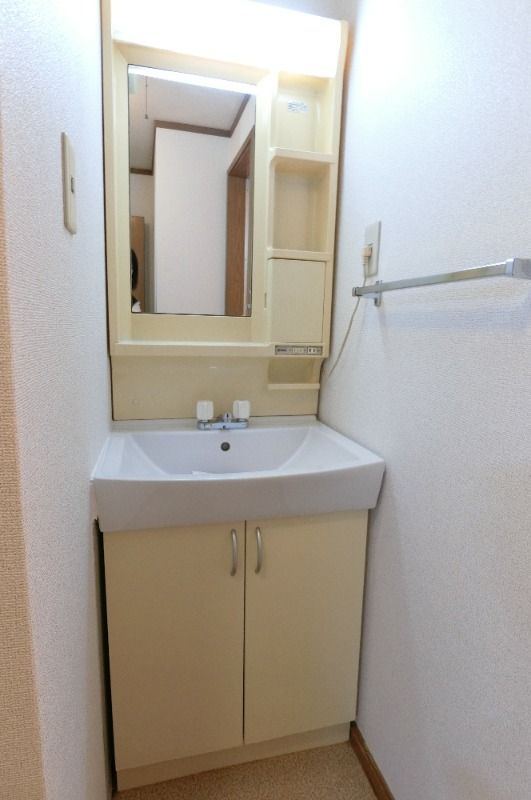 �y���ʏ��z�@