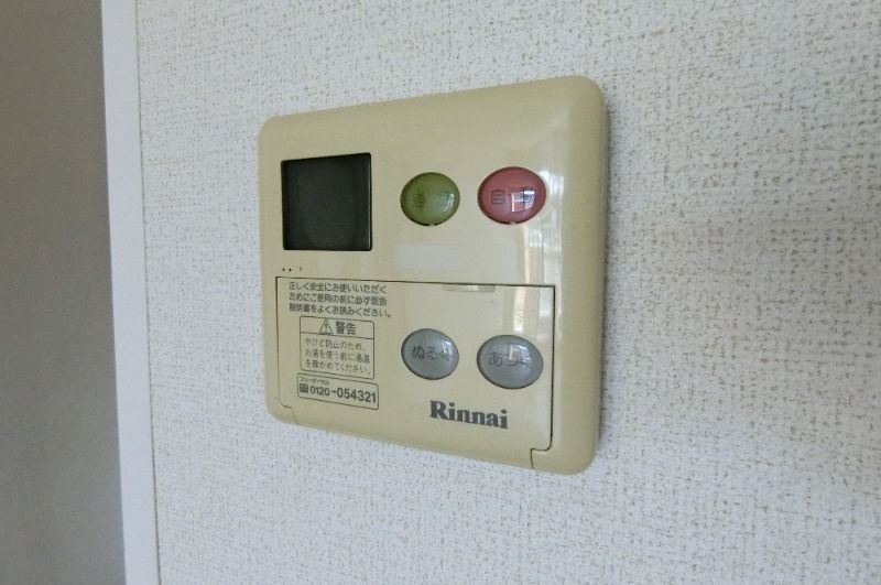 y̑ݔz@^Cv