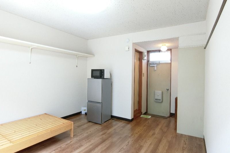 �y�����E���r���O�z�@