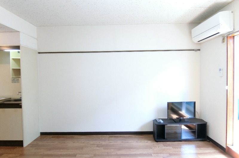 �y�����E���r���O�z�@