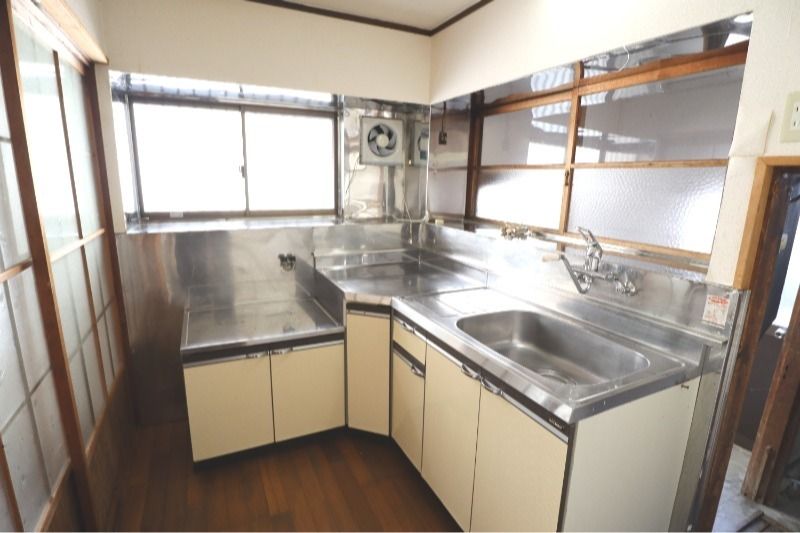 �y�L�b�`���z�@