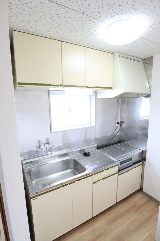 �y�L�b�`���z�@