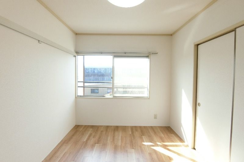 �y���̑������E�X�y�[�X�z�@