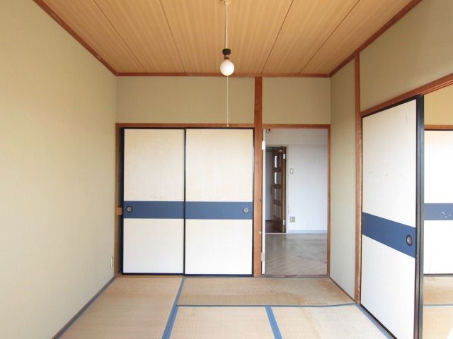 y̑EXy[Xz@^Cv