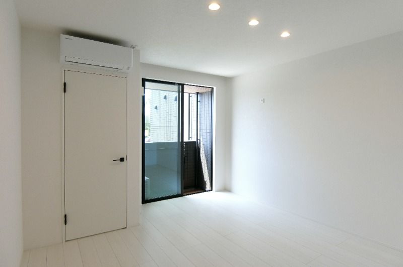 �y���ԁE���r���O�z�@