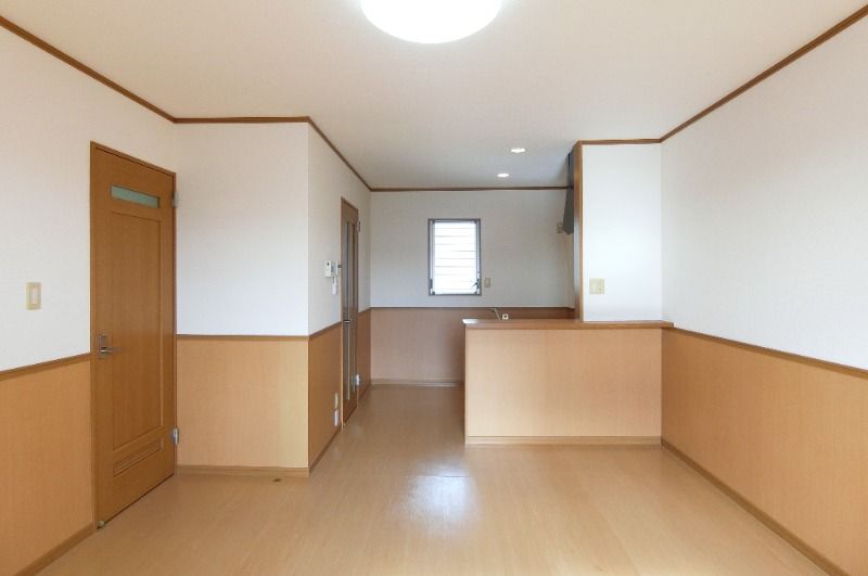 �y�����E���r���O�z�@