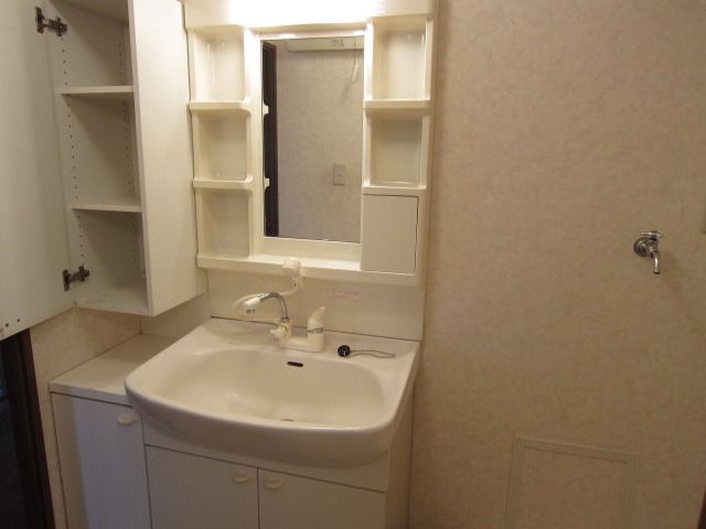 �y���ʏ��z�@���^�C�v