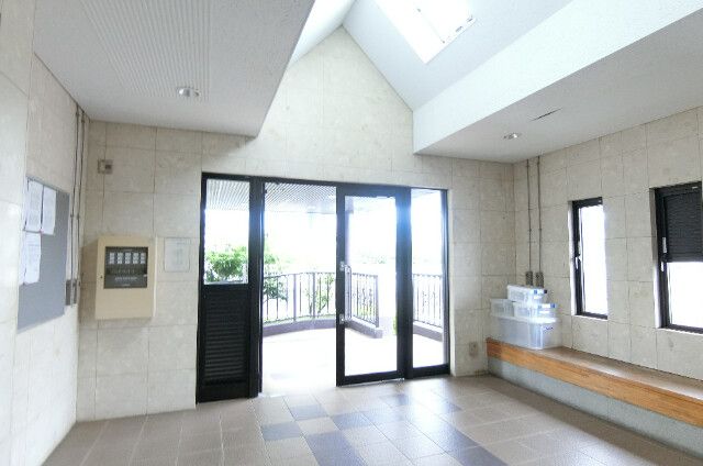 �y�G���g�����X�z�@