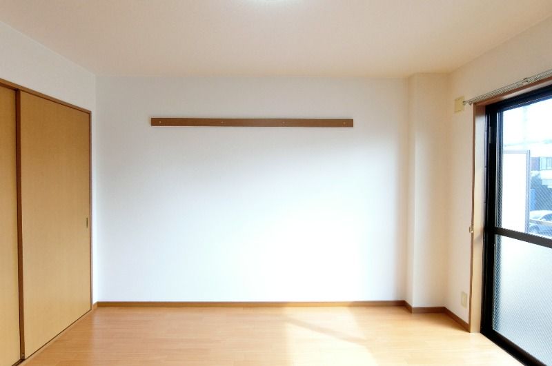 �y�����E���r���O�z�@